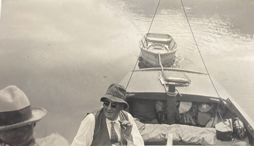 1920s men smoking cigar - men,