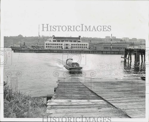 1969 press photo hovercraft - press,