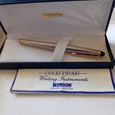 Lovely Champagne coloured Ronson Fountain Pen Gold Trim Boxed with instructions