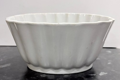 Vintage rubian art pottery - rubian,