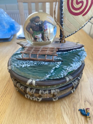 Disney moana maui pua pig - maui,, pua,