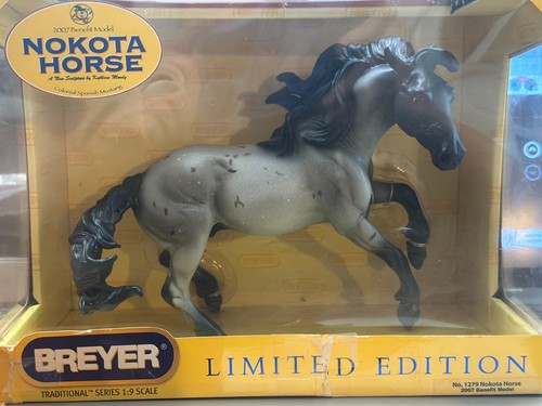 Breyer 2007 1279 nokota - #1279, "nokota