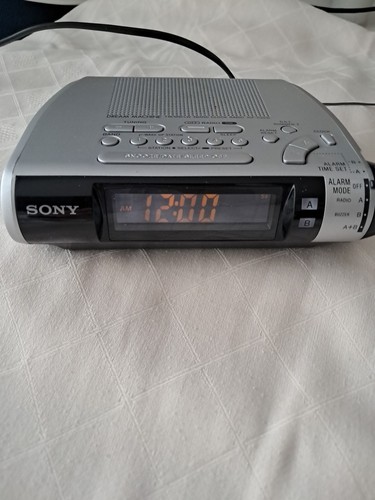 Sony dream machine - sony, icf-c253l