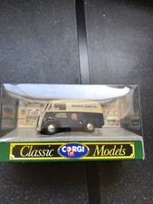 Corgi Classics 1:43 Morris J