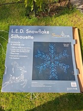 Large snowflake 240 ice white LEDs Christmas indoor/outdoor