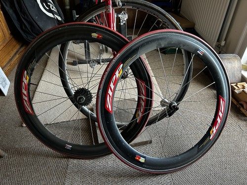 Zipp carbon wheelset - carbon,