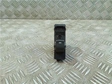 Kd4566380 Right Rear Window