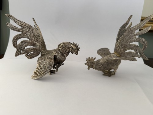 Pair fighting cocks - pair,