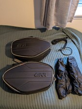 Givi EA101B Easy-T Expandable