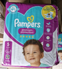 128 Pampers Size 5  11-16kg Nappies Premium Protection (4 packs x 32 each)