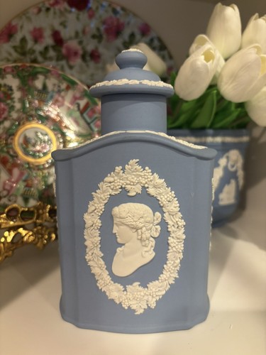 Vintage blue wedgwood - blue,
