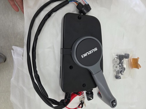 New oem suzuki outboard side - new,