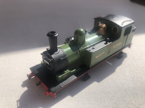 Mainline 37067 body shell - mainline,