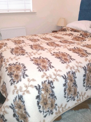 Pure new wool vintage - wool,