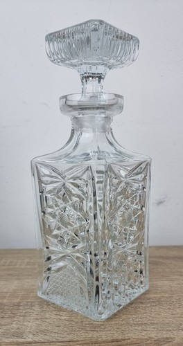 Glass decanter with - with, stopper