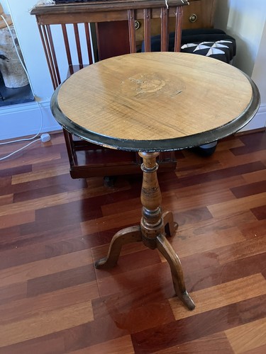 Antique tripod pedestal table - tripod,