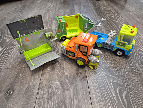 The trash pack plastic - pack,