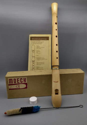 Moeck recorder with - (wooden),