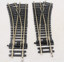 Two Hornby OO Gauge Nickel-Silver Points R8073 R/H & R8072 L/H - excellent