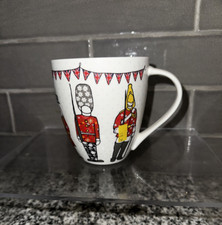 QUEENS BY CHURCHILL THE