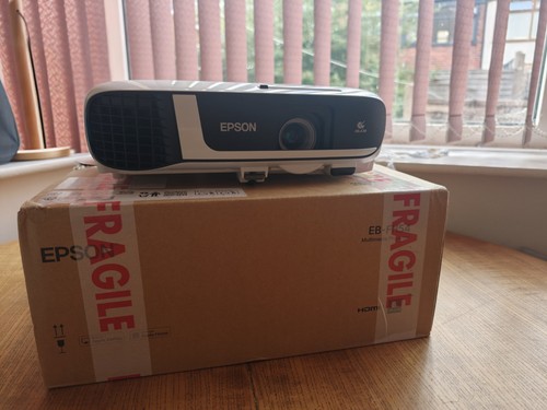 Epson fh52 4000 lumen - epson, full