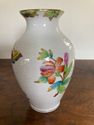 Herend queen victoria vase - herend,