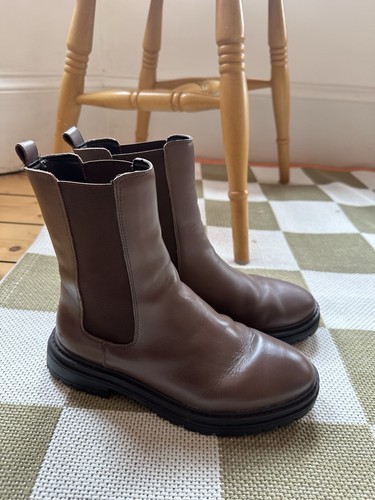 Marks spencer brown - m&s,