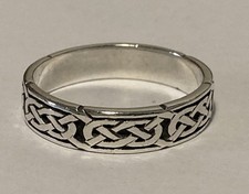 Mens Edinburgh HM’d 2010 Sterling Silver 5mm Celtic Band Ring. Sz W 1/2 (4.93g)