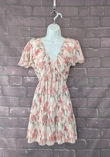Women pleated dress - pleated,