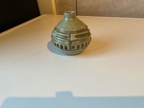 Poole studio pottery atlantis - poole,