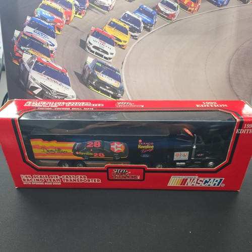 Racing champions scale - racing, 1/64