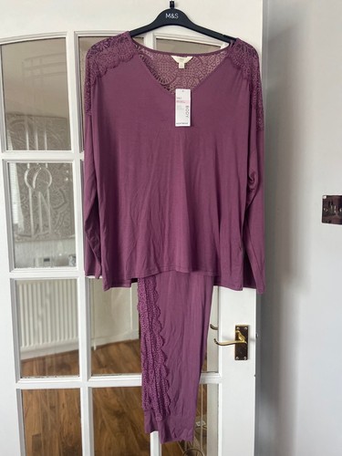 Super soft comfy bnwt - super,