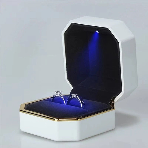 Diamond ring box with led - diamond,