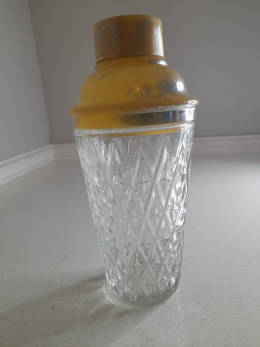 Drinks cocktail martini shaker - cocktail,