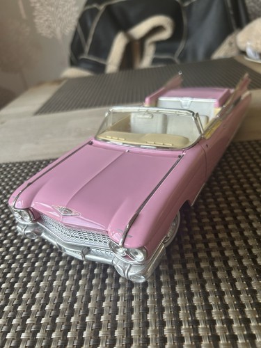 Maisto scale 1959 - scale,
