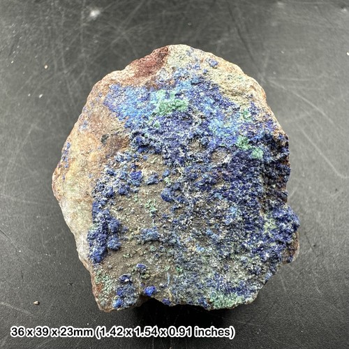 Azurite small crystals - , on