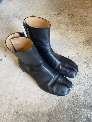 Maison margiela tabi size uk8 - margiela,