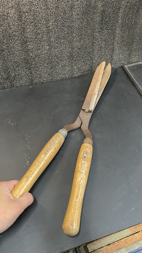 Ceka vintage garden shears - ck,