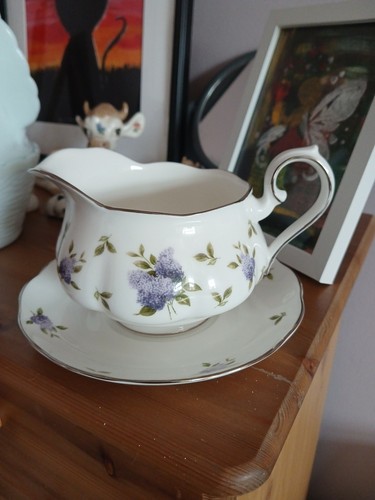 Royal albert lilac lane - royal, gravy