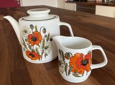 J & G MEAKIN STUDIO POPPY TEA