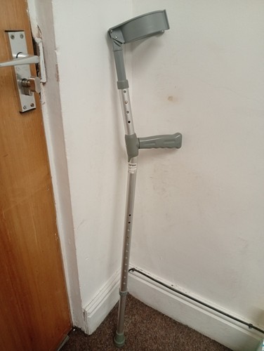Coopers grey elbow crutch - coopers,