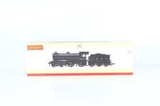Hornby R3233 OO Gauge 4-4-0 Class D16 LNER Black "8825" DCC Steam Locomotive