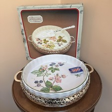 Vintage Queen Anne Mayell