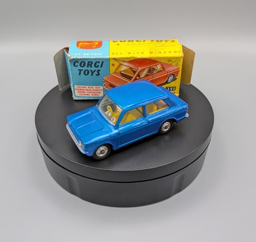 Corgi 251 hillman imp near - corgi,