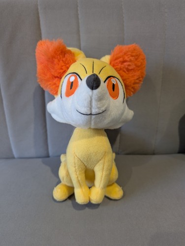 Fennekin tomy plush toy - fennekin,