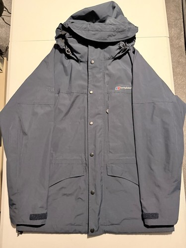 Berghaus aquafoil waterproof - berghaus,