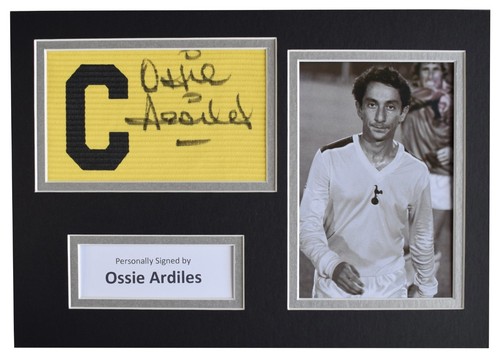 Ossie ardiles signed captains - signed,