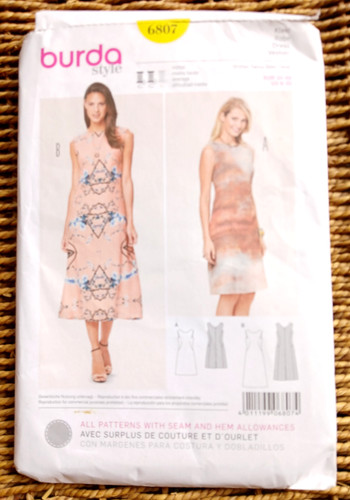 Burda sewing pattern 6807 - pattern,