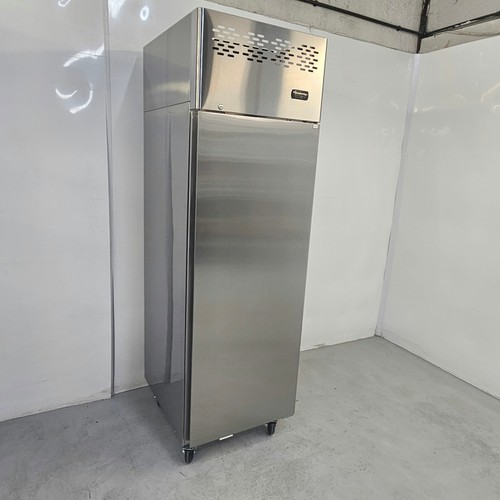 Upright freezer single door - single,