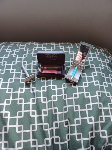 Joblot collectable razors - collectable,